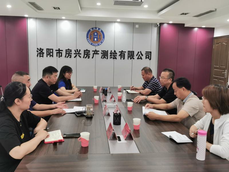 集團(tuán)公司領(lǐng)導(dǎo)到熱力公司、房興公司檢查指導(dǎo)工作