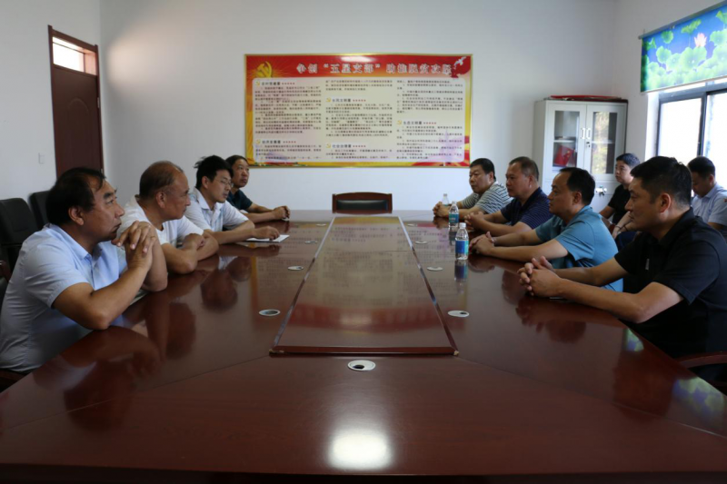 入戶走訪暖人心 結(jié)對(duì)幫扶見真情 ——弘義集團(tuán)開展“九個(gè)一”大走訪活動(dòng)